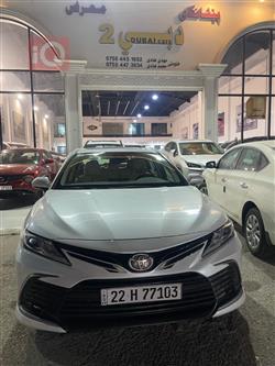 تۆیۆتا کامری